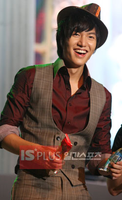 イ ミンホ 初のファンミ 胸がいっぱい Mnetの最新ニュース K Pop ドラマ バラエティの韓流エンタメ情報ならmnet エムネット