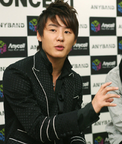 ジュンス ミュージカル モーツァルト を揺さぶる Mnetの最新ニュース K Pop ドラマ バラエティの韓流エンタメ情報ならmnet エムネット