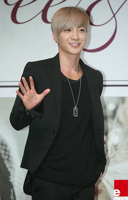 イトゥク KBANG SUPER JUNIOR