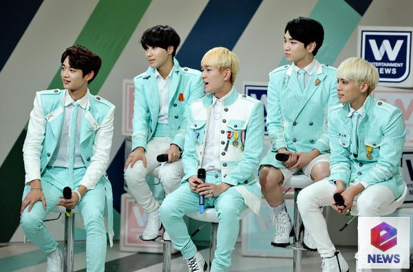 Shineeが芸能番組に出演 フォト Mnetの最新ニュース K Pop ドラマ バラエティの韓流エンタメ情報ならmnet エムネット